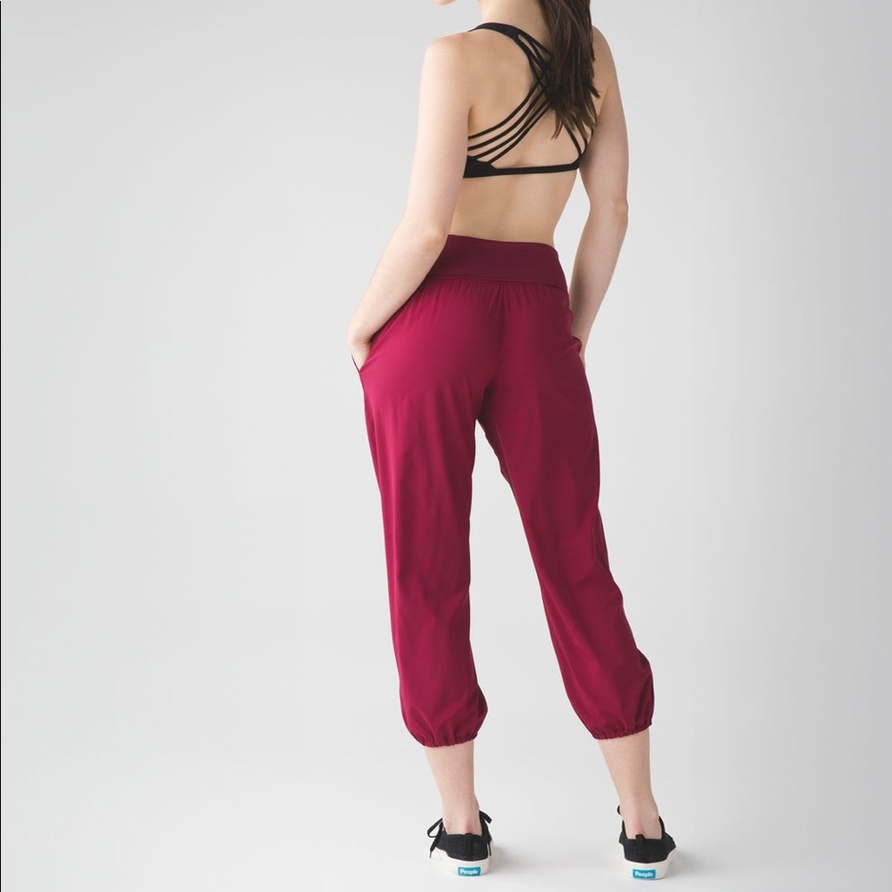Lululemon OM pants size 6